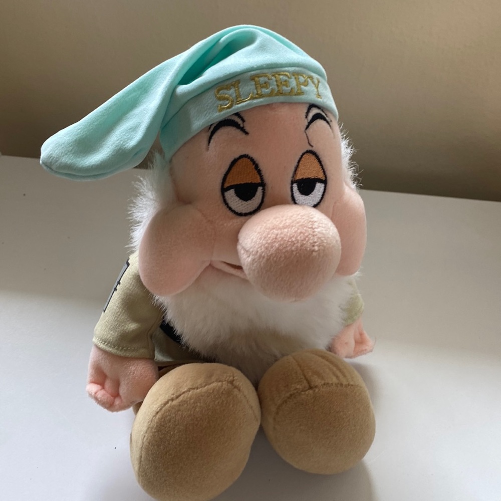 Sleepy, seven dwarfs